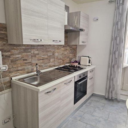 Rocksea Apartments Чефалу Экстерьер фото